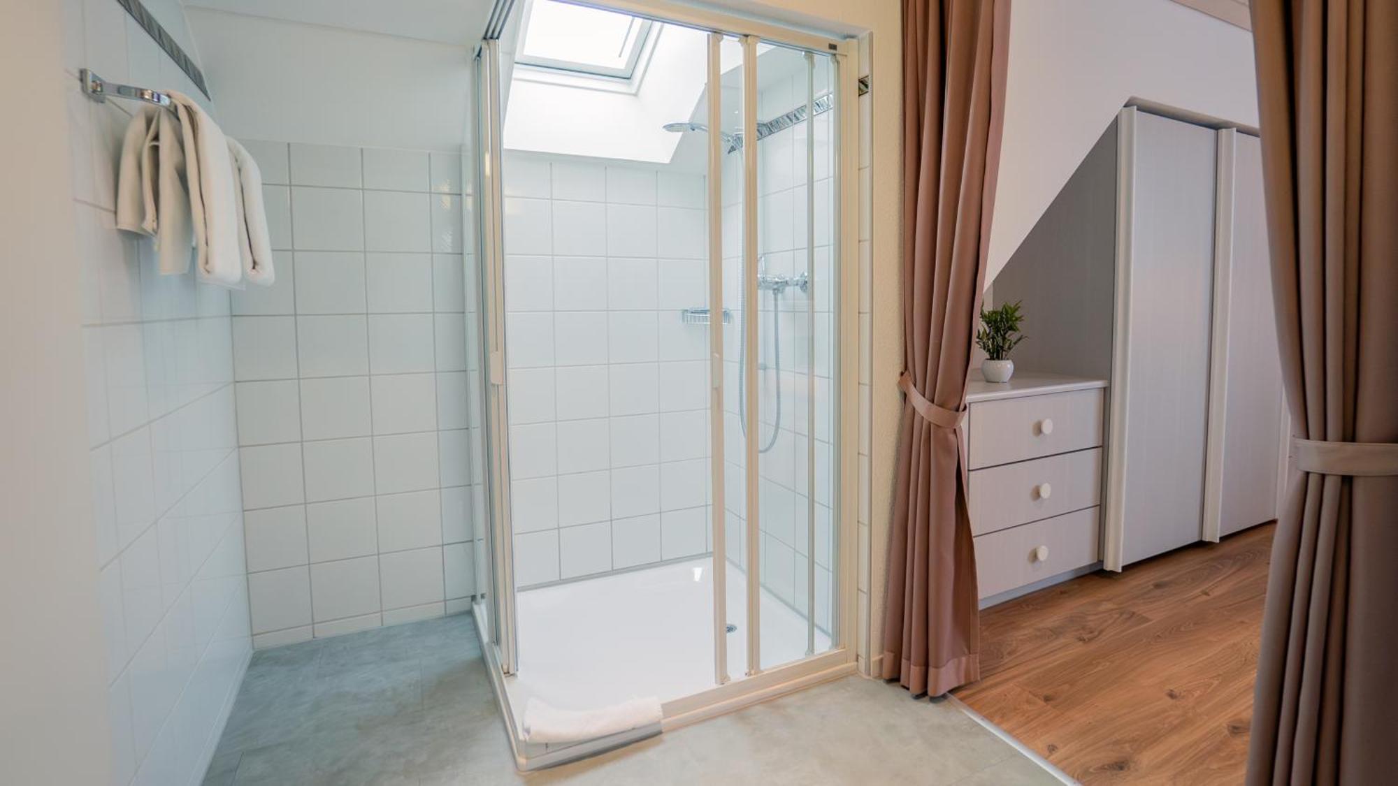 Hotel & Restaurant Roessli Stansstad Luaran gambar